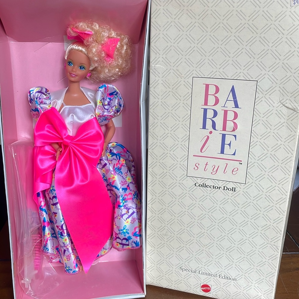 Mattel Barbie Style Collector Doll 1990